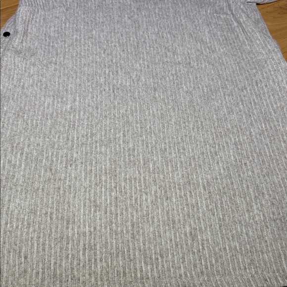 Seraphine Snap Sides Maternity & Nursing Top - Picture 6 of 8